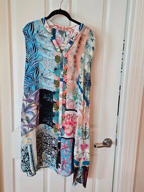 Shana brand   size XL